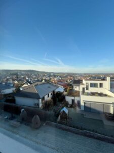 Ausblick durchs Küchenfenster