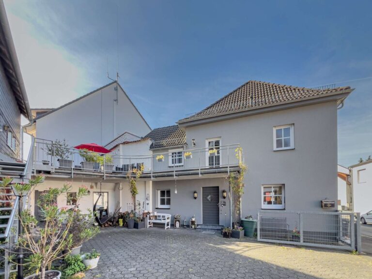 Wohnen und Arbeiten unter einem Dach – Hofreite mit Scheune und separater Wohnung im Ortskern 1 Hausansicht