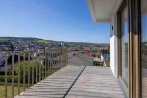 Großer Balkon mit Weitblick
