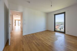 geräumiges Schlafzimmer