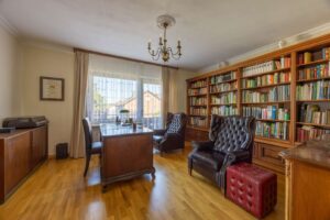 Arbeitszimmer