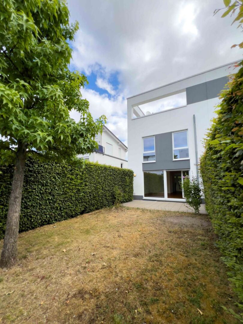Hausansicht vom Garten